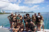 Alquiler de veleros en un catamarán de lujo hawaiano clásico de 52 pies en Honolulu, Hawái