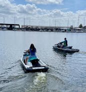 2 Skis for the price of one on Lake Houston, Texas