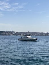 12 Person Motor Yacht for 12 People in İstanbul, Turkey!