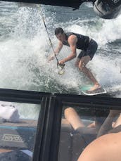 23' Wakesurf Boat Rental on Okanagan Lake