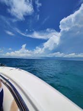 Boston Whaler 27' Center Console for Rent in Key Largo