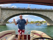 Awesome Sun Tracker 20 DLX Party Barge - Fuel Economical - Lake Havasu City