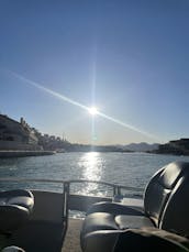 22' Smooth Rollin’ Pontoon -multi day discount available- Lake Havasu City