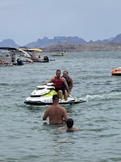 Faites du jetski sur le lac Havasu À SEULEMENT 300$ HORS SAISON !