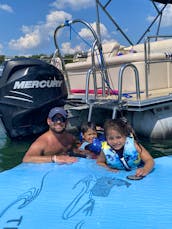 Best of 2020 Award Winner 2017 - Harris 23.5' Double Bimini Tritoon on Lake Travis (only $100 per hour from Tuesday-Thursday)