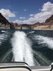 Bateau de fête de 24 pieds pour propriétaire le mieux noté avec tubing, wakeboard, jouets sur sable et wakesurf