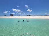 Excursão particular de barco fretado por Glacier Bay em Turks e Caicos