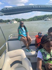 10 Person Pontoon for Rent at Lake Lewisville