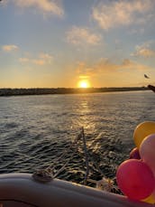 Barco a motor de luxo Bayliner de 32 pés com motor duplo 🛥️ 