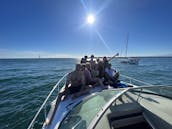 34 pieds de pur luxe et de divertissement. Louer un yacht à moteur SeaRay Sundancer 340 à Marina del Rey, en Californie