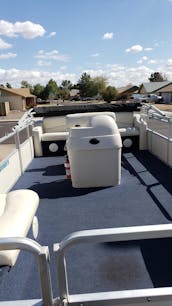 17' Sun Tracker Pontoon - Pick up in Mesa, Arizona