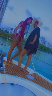 48' Maxum Party Yacht In Miami Beach!!