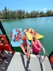 DAY CLUB PARTY BOAT / FULL OF WATER TOYS / FUN CHAMPAGNE SHOWER / POLE DANCING 