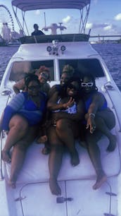 Rent this Beautiful 50' Flybridge Yacht! (NO HIDDEN FEES!!)