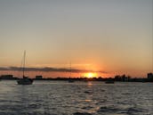 Bateau à pont Bayliner Element de 16 pieds pour 6 personnes à Sunny Isles Beach, en Floride !