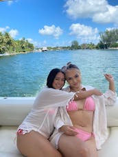 💥Sea Ray 37ft MotorYacht Best Rental in Miami for up to 12  peoples