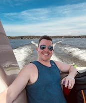 Enjoy Lake Norman w/ this Luxury Boat (Driver Included👨‍✈️) 