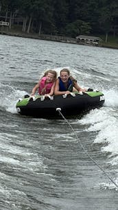 Your VIP Lake Experience: Lake Norman (Driver Incl. 👨‍✈️)