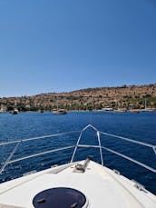 Luxury Flybridge Motor Yacht Charter in Mugla