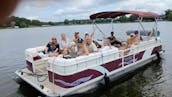 28 Ft. Pontoon Boat -Near Nashville on Old Hickory Lake