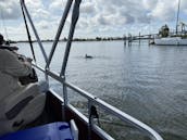 Fun and relaxing pontoon! Fall is here🍂🍁🍃⚓️🛥️🌊🌊