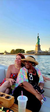 Luxury Yacht Manhattan Chelsea Piers: Captain, Champagne, & Catering!