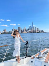 60ft Hatteras Luxury Motor Yacht in NY Harbor - USCG Inspected