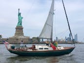 Beatuiful classic sailboat in the heart of NYC.