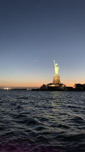 Enjoy NYC By 37' Midnight Express - Captain included!