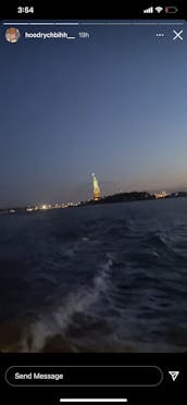 Enjoy NYC By 37' Midnight Express - Captain included!