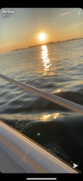 Caribbean Vibez on a Brooklyn Sailboat