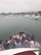 Location de yacht certifié par la Garde côtière pour 80 passagers à Newport Beach