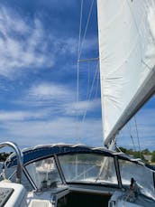 Sailing in Newport- Catalina 320 Sailboat with Captain Kenneth & Captain Perrin