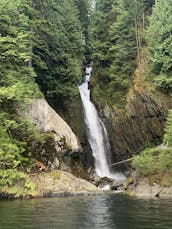 Barco con cubierta Maxum de 20 pies para Deep Cove, North Vancouver