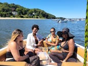 2021 22’ Deck Boat in Northport, Long Island, New York, $143 to $195 per hour. 