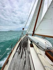 Sailing Classic Charter On 67ft