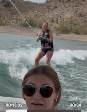 Surfa no Arizona!!! Alugue um barco de surf Supreme com o capitão para um dia incrível!