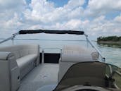 Qwest 822 Lani Pontoon for Rent at Lake Ray Roberts State Park Isle du Bois Park