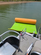 Qwest 822 Lani Pontoon for Rent at Lake Ray Roberts State Park Isle du Bois Park