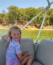 Qwest 822 Lani Pontoon for Rent at Lake Ray Roberts State Park Isle du Bois Park