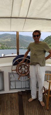 Moody33 MKII Sailing Yacht for 4-Hour Adventure!