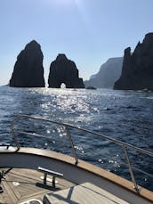 26 ft Power Boat Rental for 4 People in Positano, Italy