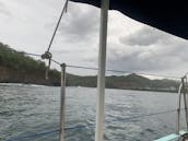 Passeios à vela e passeios turísticos na praia Potrero, província de Guanacaste, Costa Rica