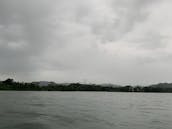 Passeios à vela e passeios turísticos na praia Potrero, província de Guanacaste, Costa Rica