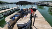 Sun Tracker 22' DLX Party Barge Pontoon for rent in Pottsboro