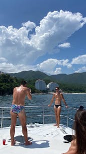 92ft Super Yacht in Puerto Vallarta