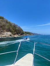 🐬🛥☀️ 50ft Yacht with Flybridge for rent in Puerto Vallarta, Mexico