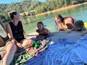 Crestliner Pontoon Boat Shasta Lake 