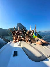 36ft Oceanic Xfactor Speedboat Rental in Rio de Janeiro, Brazil