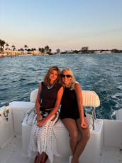 Fishing,Cruising, or Snorkeling on 25 ft Robalo in Palm Beach